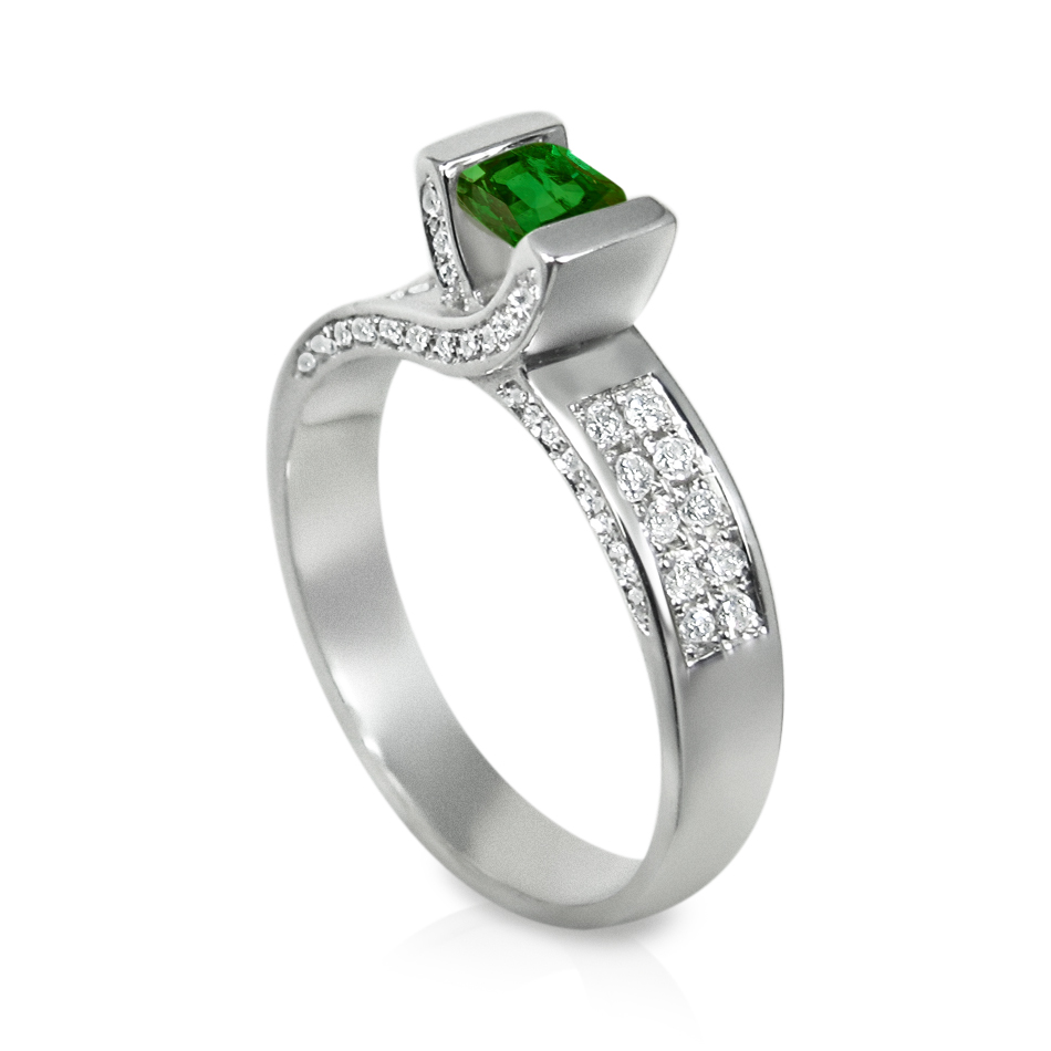 https://goldiam.co.il/en/sites/default/files/9831_whitegold_emerald_1.jpg