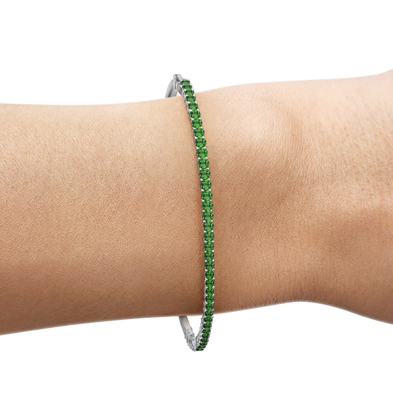 https://goldiam.co.il/sites/default/files/9_whitegold_emerald_0.jpg