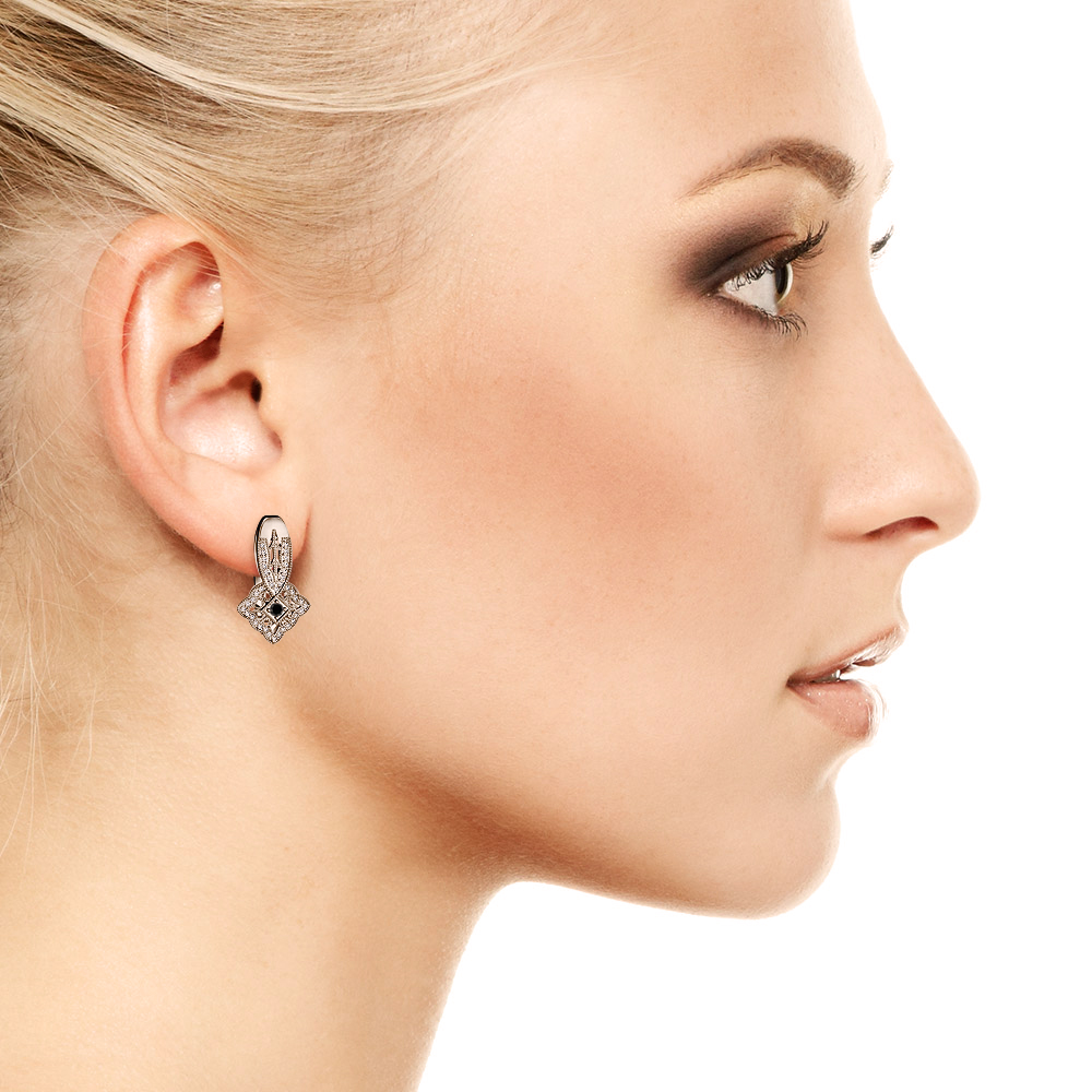 https://goldiam.co.il/sites/default/files/E47005-3_ear2_whitegold_blackdiamond_1.jpg