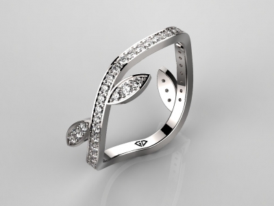 טבעת זהב ואבן חן אמרלד ברקת