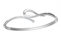 צמיד BANGLE משובץ יהלומים.