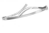 צמיד BANGLE משובץ יהלומים.