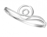 צמיד BANGLE משובץ יהלומים.